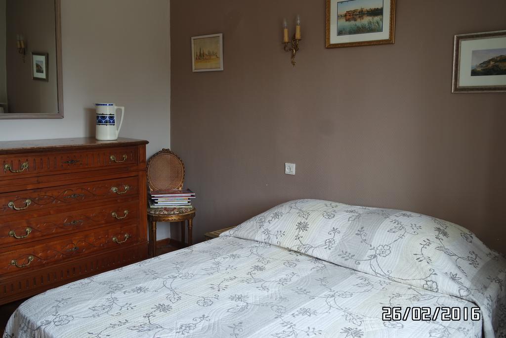 Mas Grimaud - Gite- Studio Et Chambres D'Hotes Familiales Eygalières Esterno foto